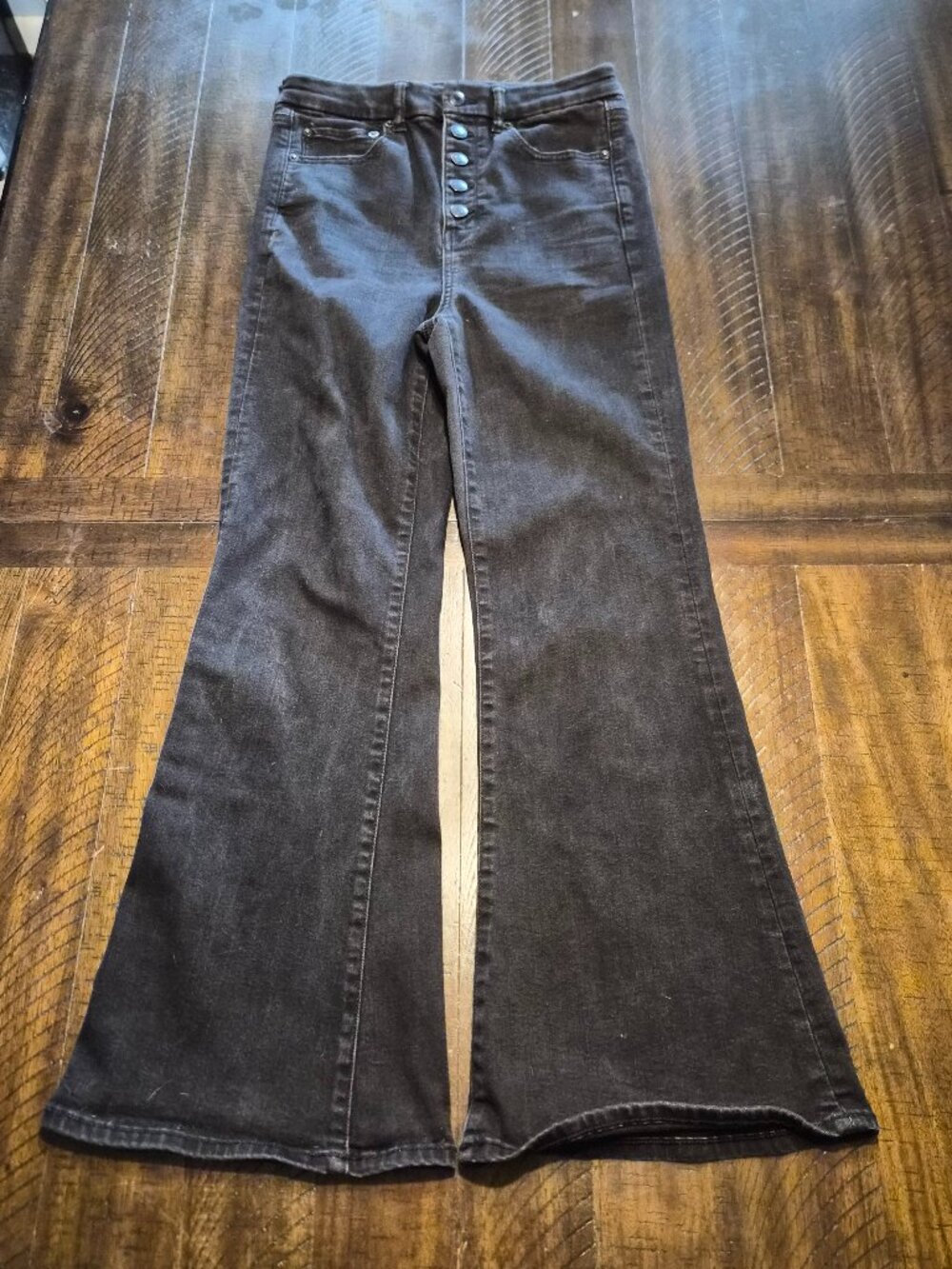 American Eagle Womens Curvy Highest Rise Flare Jeans Size 6 Short Black G904